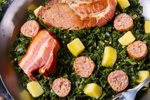 Leckere Grünkohlpfanne Mit Pinkel Und Kassler — Stockfoto