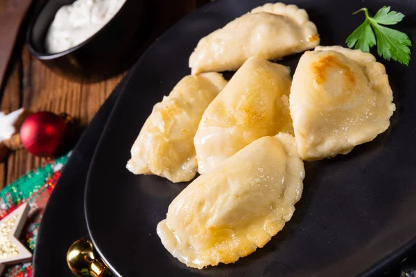 Pierogi Navidad Polaco Con Chucrut Champiñones — Foto de Stock