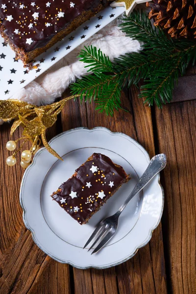 Kerst Papaver Zaad Cake Met Chocolade Noten Rozijnen — Stockfoto