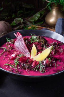 Borschtsch kırmızı dualı bir Doğu Avrupa klasiği