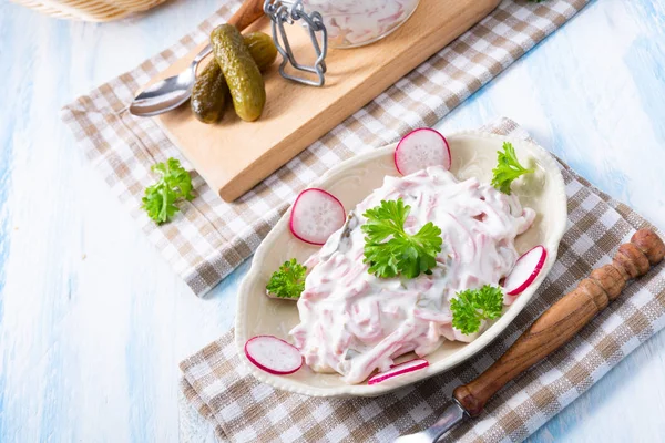 Délicieuse Salade Viande Maison Avec Mayonnaise Concombre — Photo