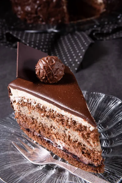 Torta Cioccolato Biscotto Airy Una Crema Crema Cioccolato — Foto Stock