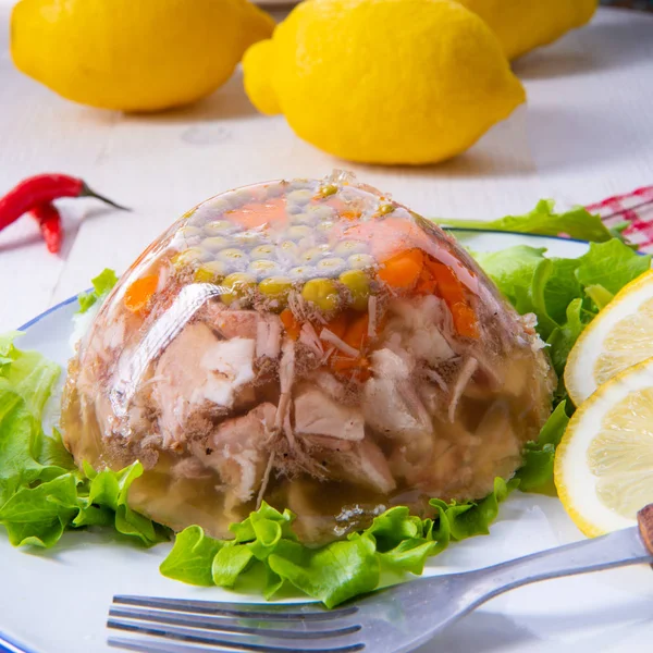 Sabroso aspic con nudillo de cerdo y patas de cerdo —  Fotos de Stock