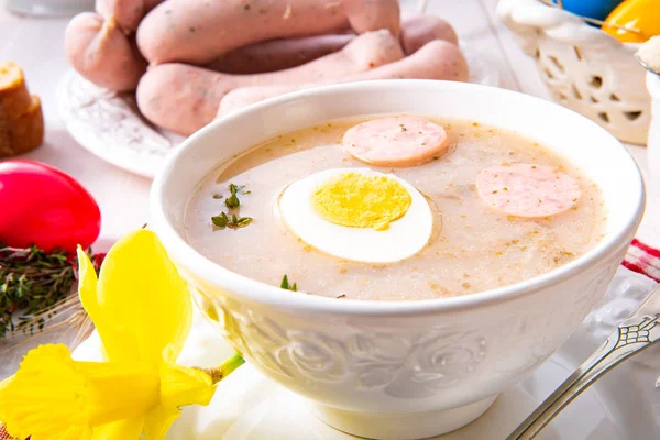 Žůrek lahodné velikonoční polévka po polském stylu — Stock fotografie