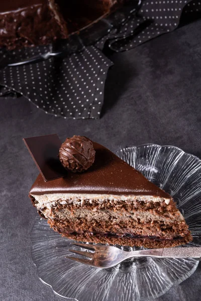 巧克力蛋糕 空气饼干和奶油和巧克力 — 图库照片
