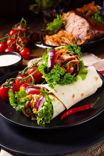 Tasty Wraps Filled Pulled Pork Salad — Stock Photo, Image