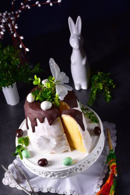 Paskalya kek şeker ve çikolata sır