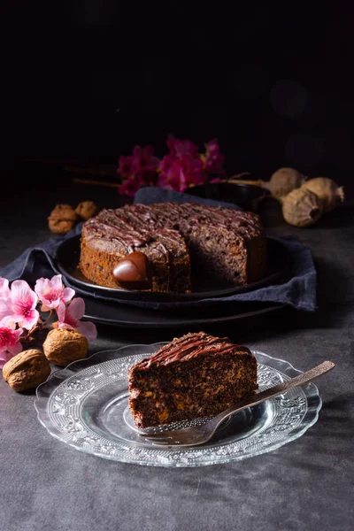 Juicy Poppy Seed Cake Apples Chocolate Glaz — Stock Photo, Image