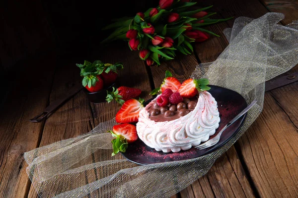 Lichte Pavlova Met Vers Fruit Chocolat — Stockfoto