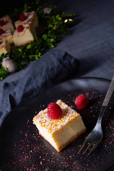 Νόστιμο Εορταστικό Cheesecake Από Κουτί — Φωτογραφία Αρχείου