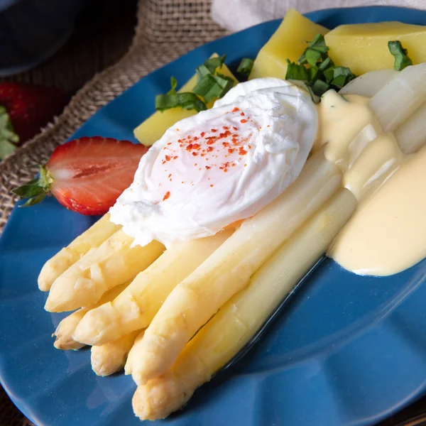 Gekookte Asperges Met Aardappelen — Stockfoto