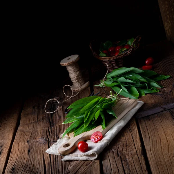 Allium ursinum frischer Ramson mit vielen wertvollen Vitaminen — Stockfoto