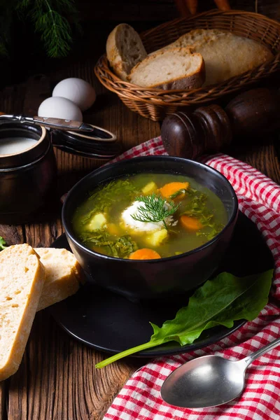 Sopa Rustikal Sorrel com batatas e creme — Fotografia de Stock