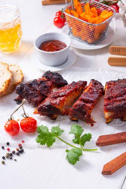 Kömür ızgarasından pirzola.