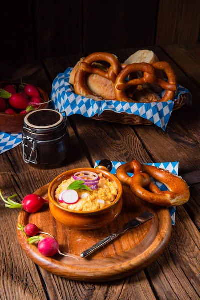 Rustic Bavarian Obazda Radishes Onions — Stock Photo, Image