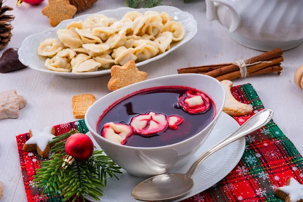Barszcz (beetroot soup) with small pierogi — Stock Photo, Image