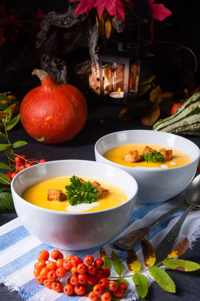 Delicious pumpkin soup with croutons and coconut milk — Stock Photo, Image