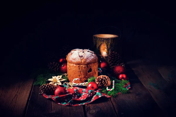 Pastel de amapola de Navidad con chocolate . — Foto de Stock