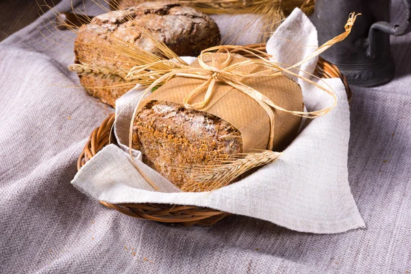 Lahodný Zdravý Domácí Celozrnný Chléb — Stock fotografie