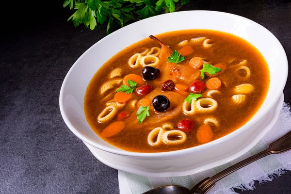 Czerninaa Met Noedels Een Traditionele Poolse Soep — Stockfoto