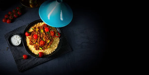 Tomatbulgur Med Grönsaker Och Malet Kött — Stockfoto