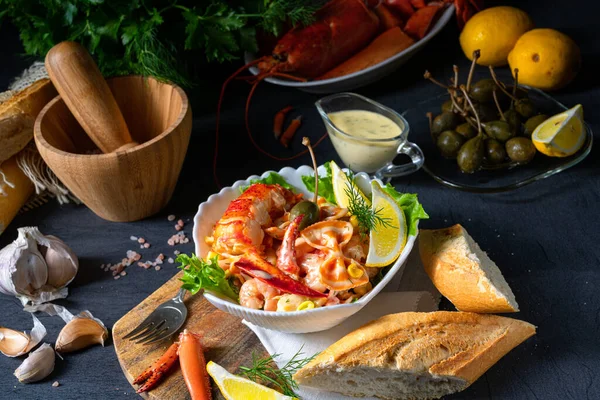 Lagosta Salada Caranguejo Com Massa — Fotografia de Stock