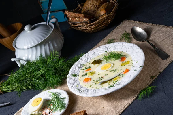 Sopa Recheio Com Batata Endro Fresco Ovo — Fotografia de Stock