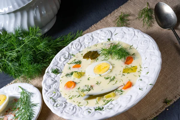 Sopa Recheio Com Batata Endro Fresco Ovo — Fotografia de Stock