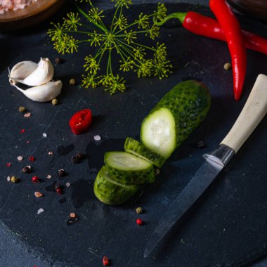 rustik taze salatalık turşusu (Polonyalı malosolne)