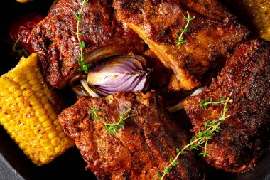 Fırından çıkmış pirzola.