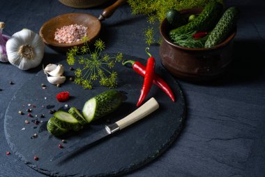 rustik taze salatalık turşusu (Polonyalı malosolne)