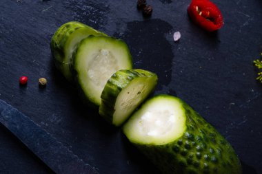 rustik taze salatalık turşusu (Polonyalı malosolne)