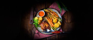 Karamelli sebzeli ızgara boyun pirzolası..