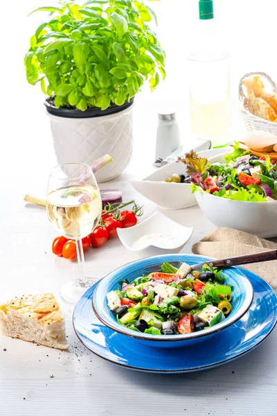 Rustik Grekisk Sallad Med Fårost — Stockfoto