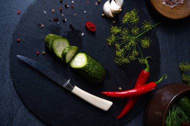 rustik taze salatalık turşusu (Polonyalı malosolne)