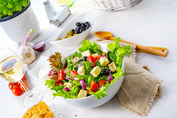 Griekse Salade Met Schapenkaas Een Heerlijke Klassieker — Stockfoto