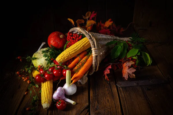 Sebzeli güzel sonbahar kornucopiası.