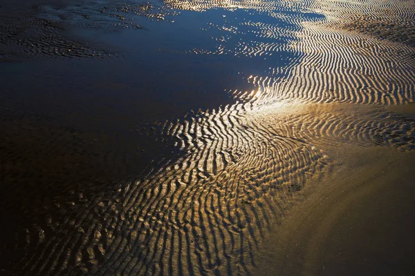 Playa de arena en marea baja — Foto de Stock