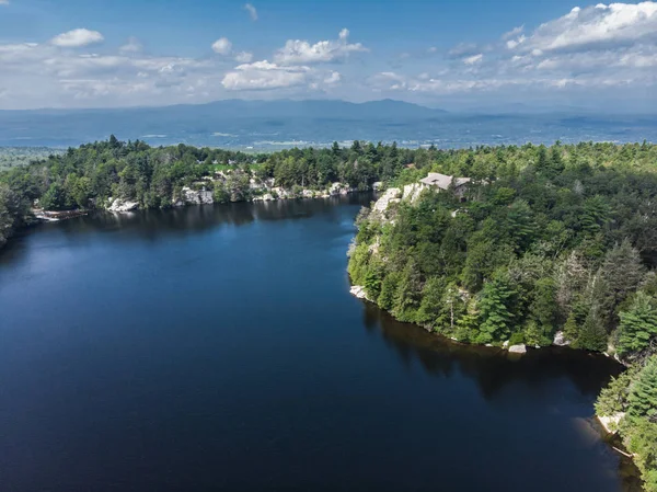 Schilderachtige Natuurpark Met Vijver Bij Zomerdag Uitzicht Vanaf Top — Stockfoto