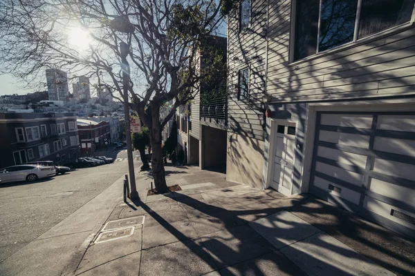 Οδός Του Σαν Φρανσίσκο Ιδιωτικές Κατοικίες Στους Λόφους — Φωτογραφία Αρχείου