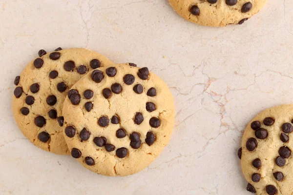 초콜릿 이들어 쿠키의 오버헤드 — 스톡 사진