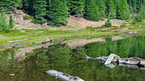 Emerald Lake Lassen Volcanic National Park California Usa — Stock fotografie