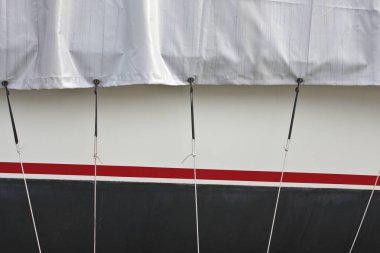 Danimarka'da küçük bir liman çekilmiş tekne detay