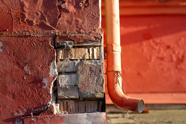 Oude Huis Detail Met Rode Oude Muur Peeling — Stockfoto