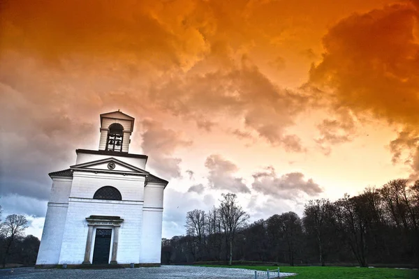 Iglesia Denmark Shot Con Filtro Graduado Color — Foto de Stock