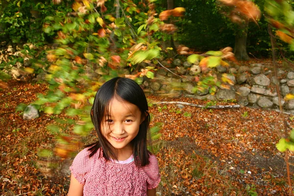 Portrait Young Cute Asain Girl Looking Camera — Stock Photo, Image