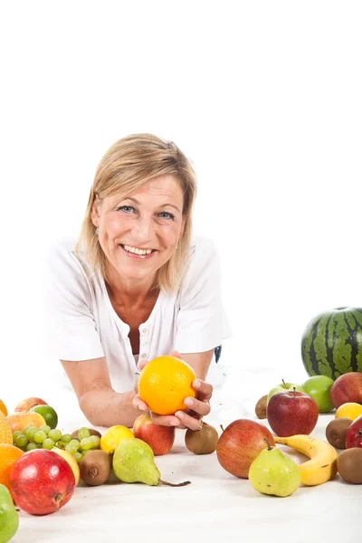 Muchas Frutas Apiladas Juntas Mujer Linda —  Fotos de Stock