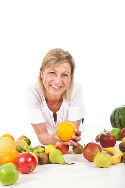 Muchas Frutas Apiladas Juntas Mujer Linda —  Fotos de Stock