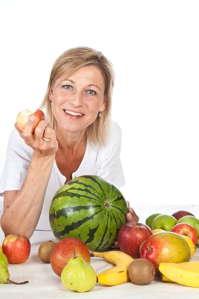 Muchas Frutas Apiladas Juntas Mujer Linda —  Fotos de Stock