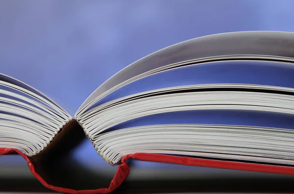 Livres Rapprochés Avec Dof Très Étroit — Photo